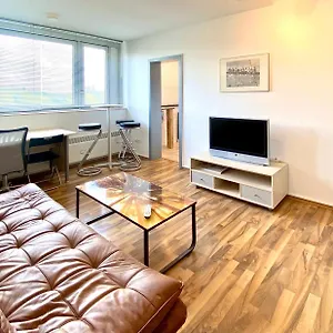  Apartment Domspitzen-blick, Cooles 2 Mit Indoor-swimmingpool Auf Dem Dach, Kueche Und Smart-tv