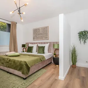 B49 - & Messe Appartement